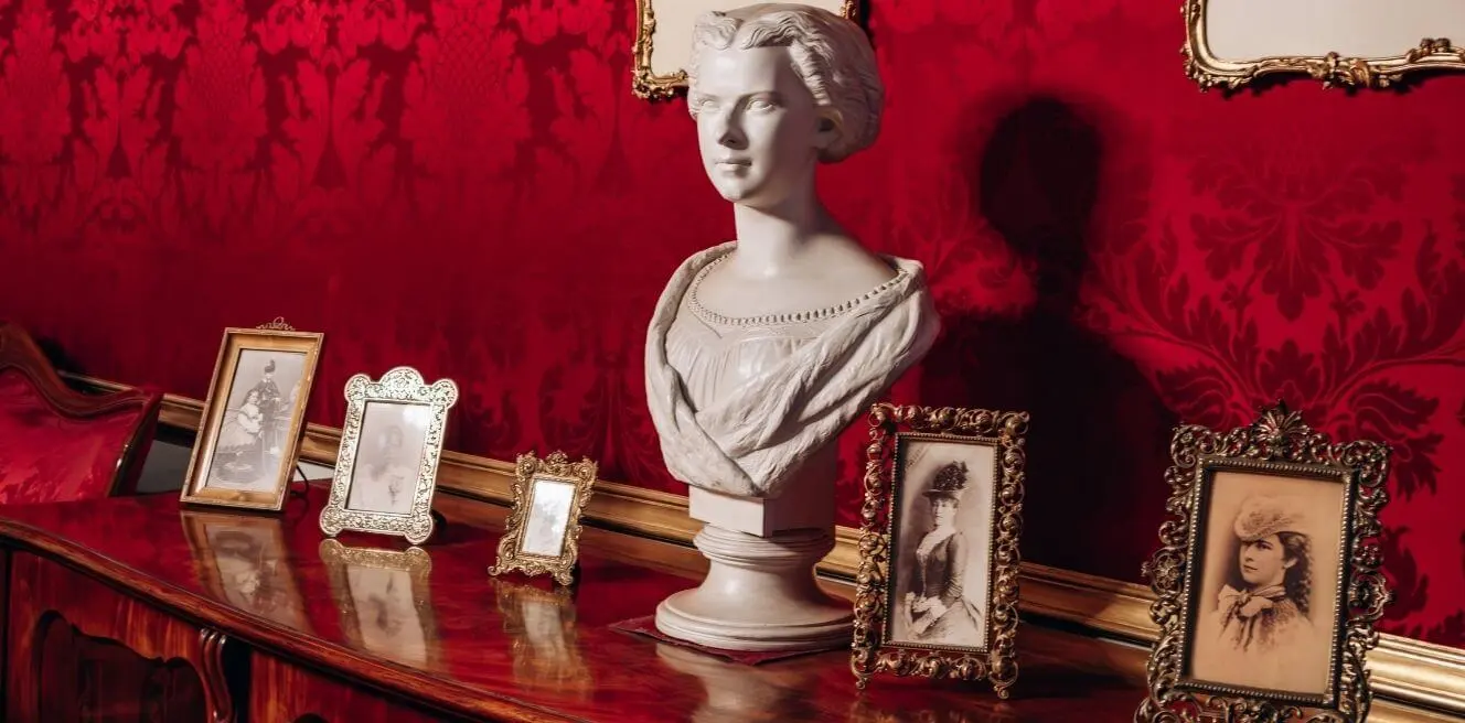 Skip The Line Tour Empress Sisi Museum Hofburg Palace Gardens